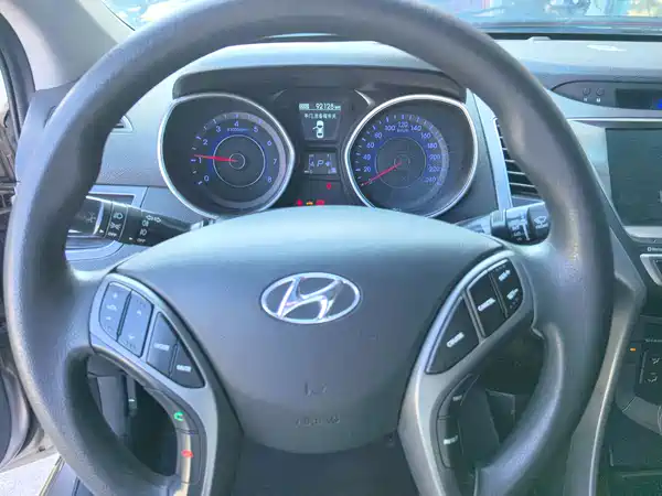 Hyundai Elantra Langdong 2016