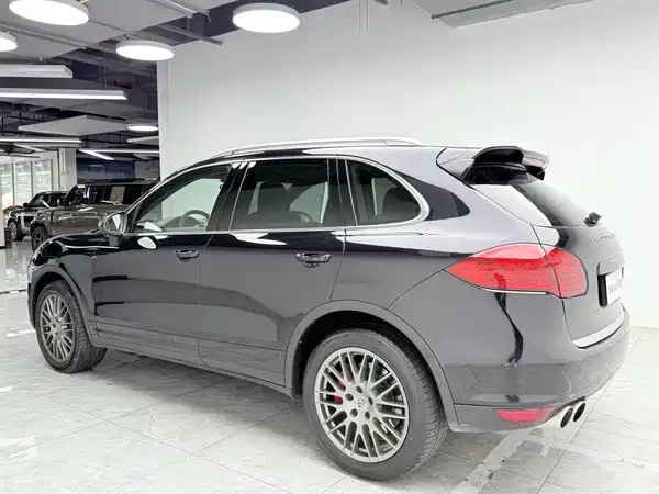 Porsche Cayenne 2011
