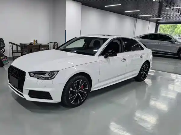 Audi A4L 2018