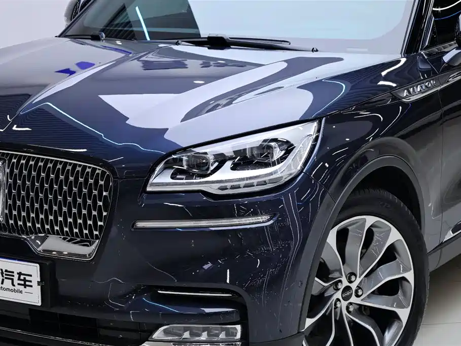 Lincoln Aviator 2022 — фото 10