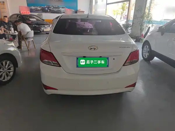Hyundai Accent 2014