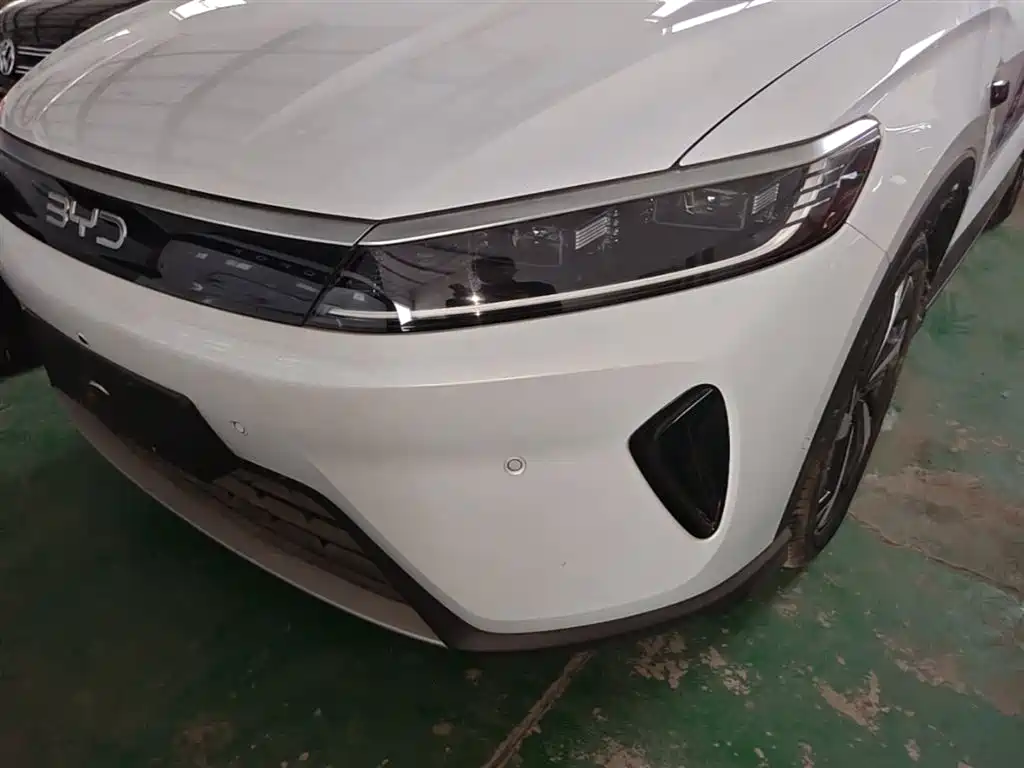 BYD Seal 05 DM-i 2025 — фото 24
