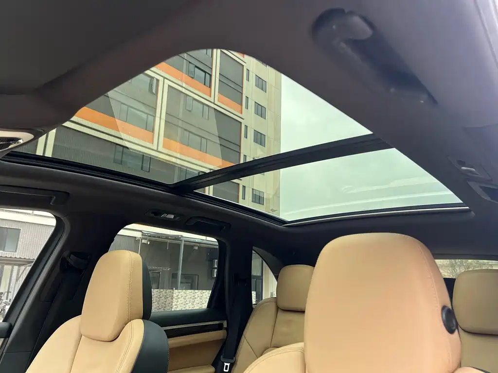 Porsche Cayenne 2016 — фото 13