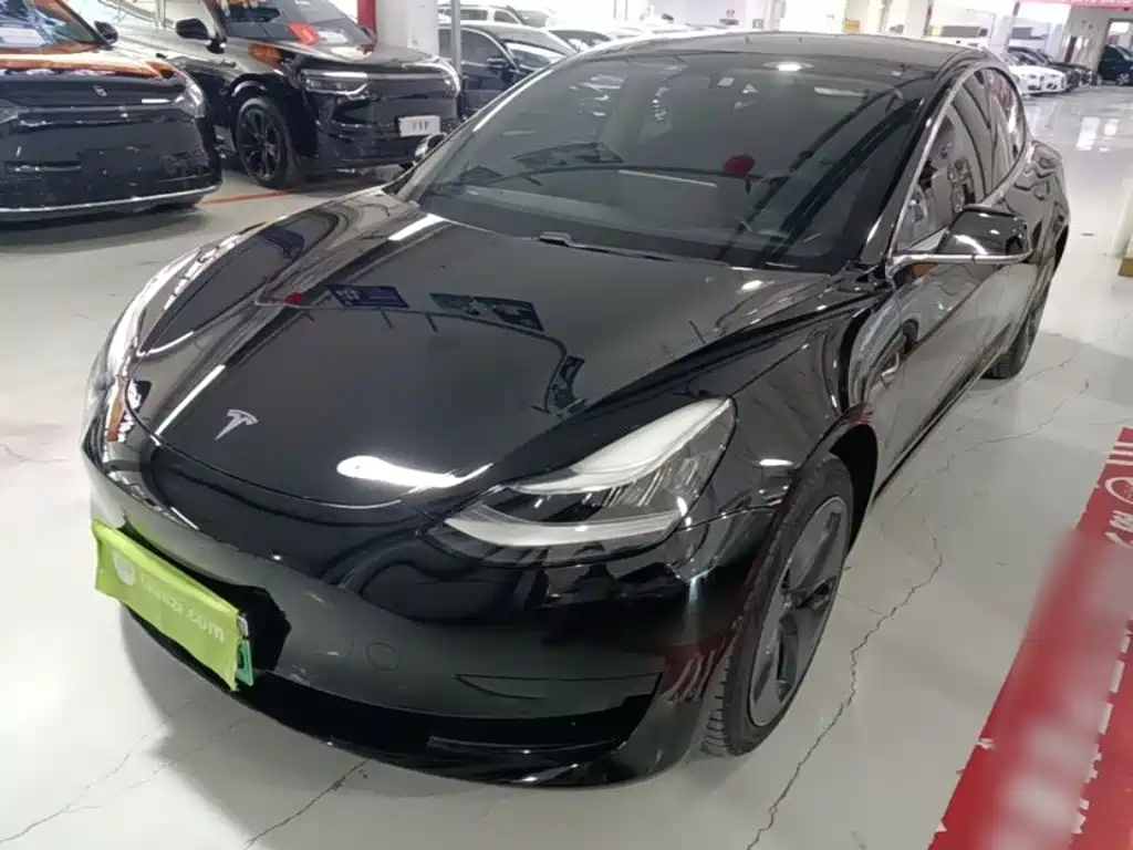 Tesla Model 3 2020 — фото 1