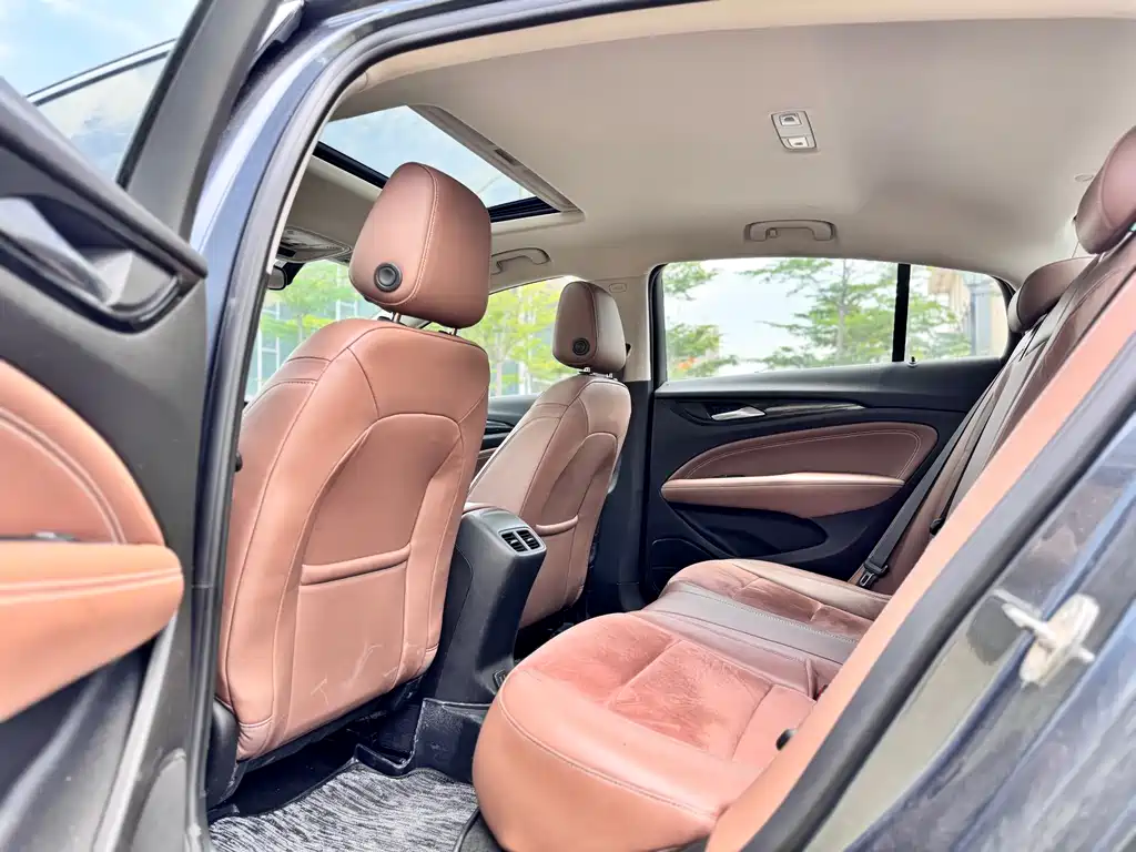 Buick Regal 2020 — фото 16