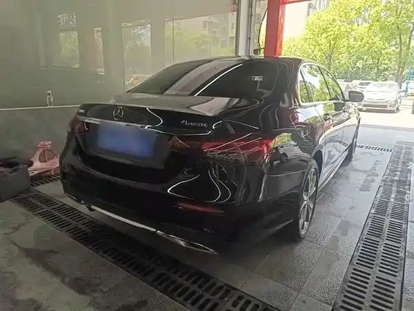 Mercedes-Benz E-Class 2021