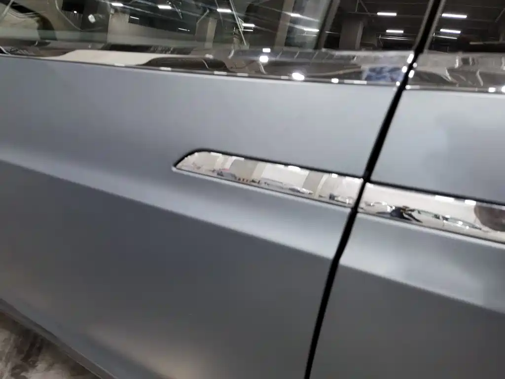 Tesla Model X 2017 — фото 18