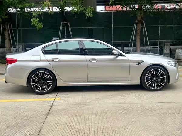 BMW M5 2018