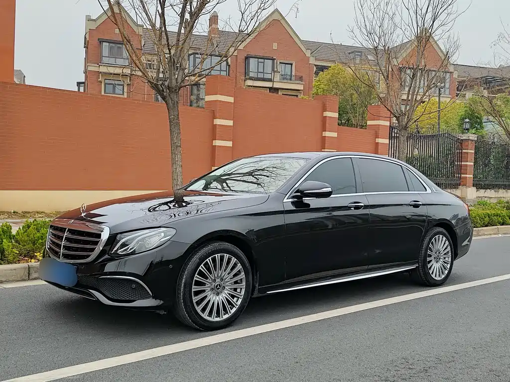 Mercedes-Benz E-Class 2016 — фото 1