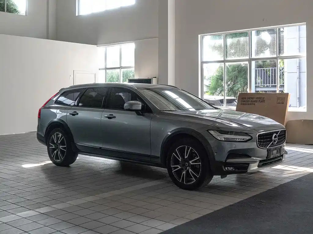 Volvo V90 2017