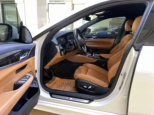 BMW 6 Series GT 2021