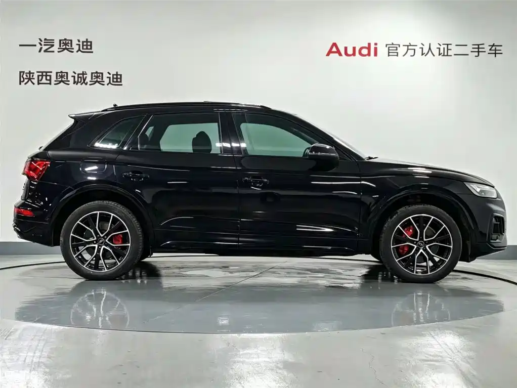 Audi Q5L 2023 — фото 3