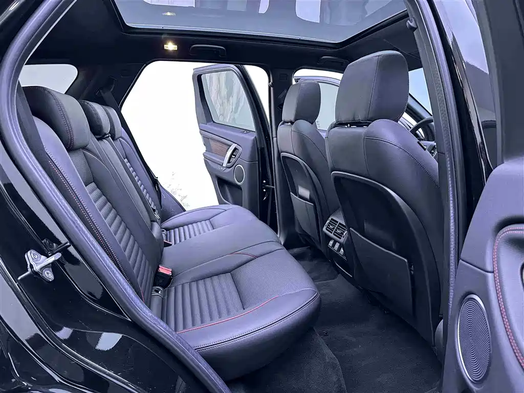 Land Rover Discovery Sport 2022 — фото 11