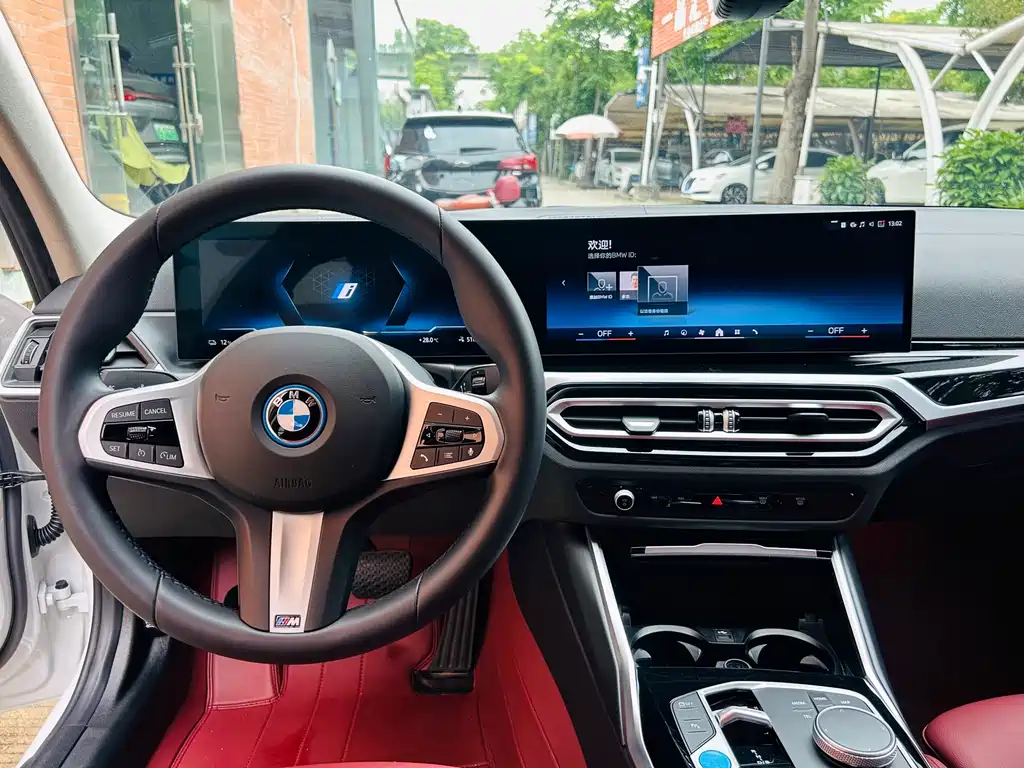 BMW i3 2024 — фото 14