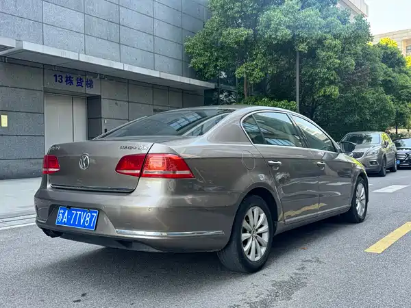 Volkswagen Magotan 2012