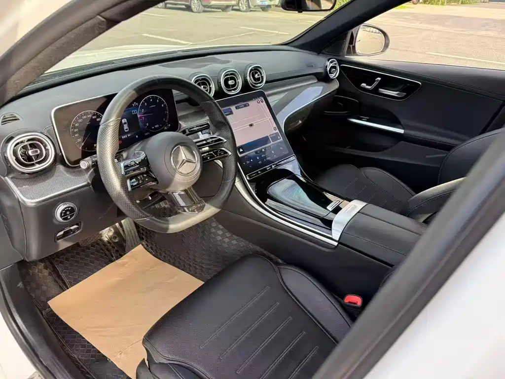 Mercedes-Benz C-Class 2022 — фото 7