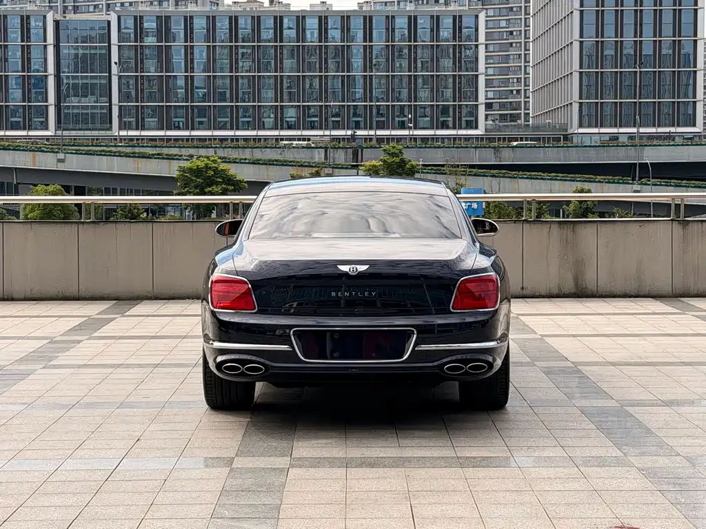 Bentley Flying Spur PHEV 2022 — фото 4