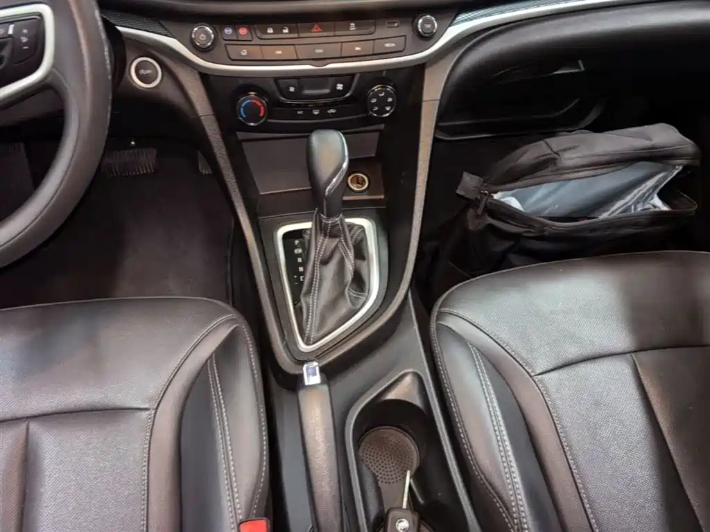 Buick Excelle 2021 — фото 14
