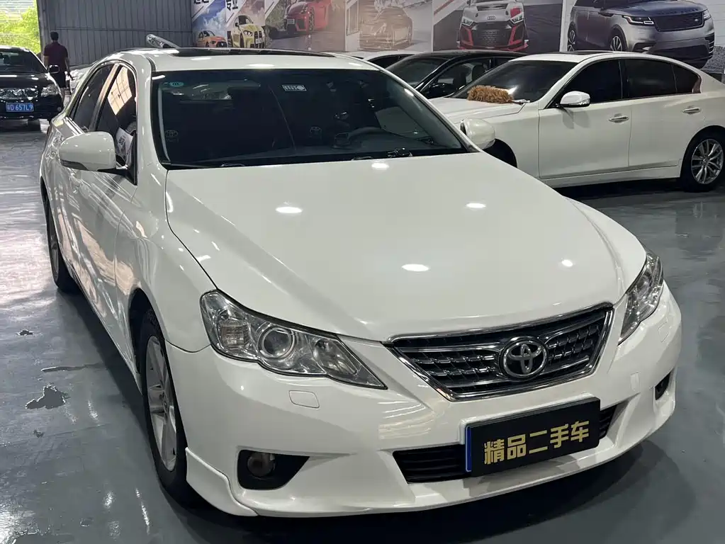 Toyota Reiz 2012 — фото 3