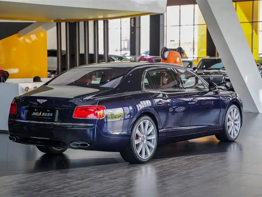 Bentley Flying Spur 2016 — фото 4