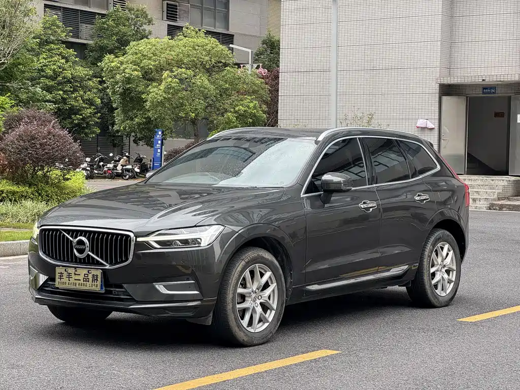 Volvo XC60 2020 — фото 3
