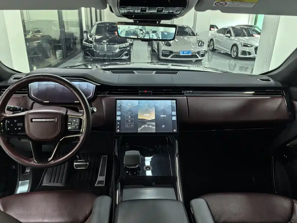 Land Rover Sport 2024 — фото 10