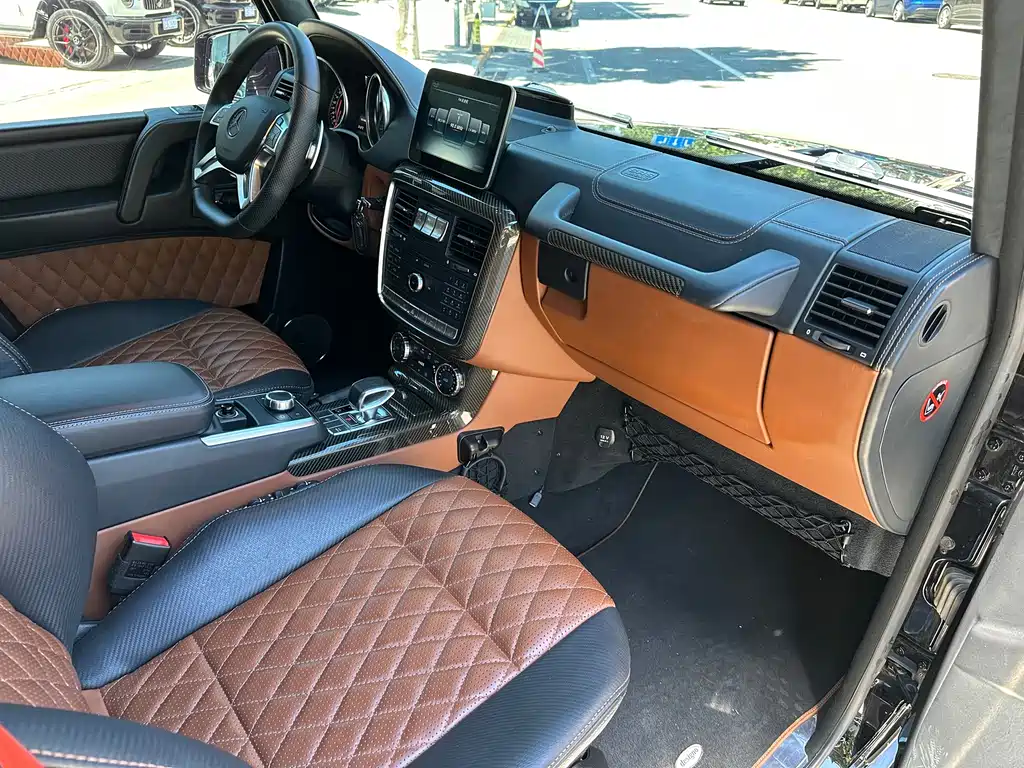 Mercedes-Benz G-Class AMG 2018 — фото 12