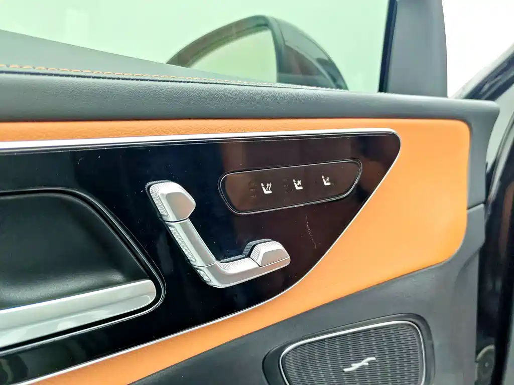 Mercedes-Benz GLC 2023 — фото 11