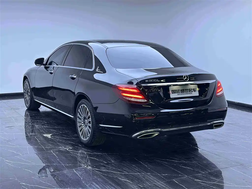 Mercedes-Benz E-Class 2019 — фото 6