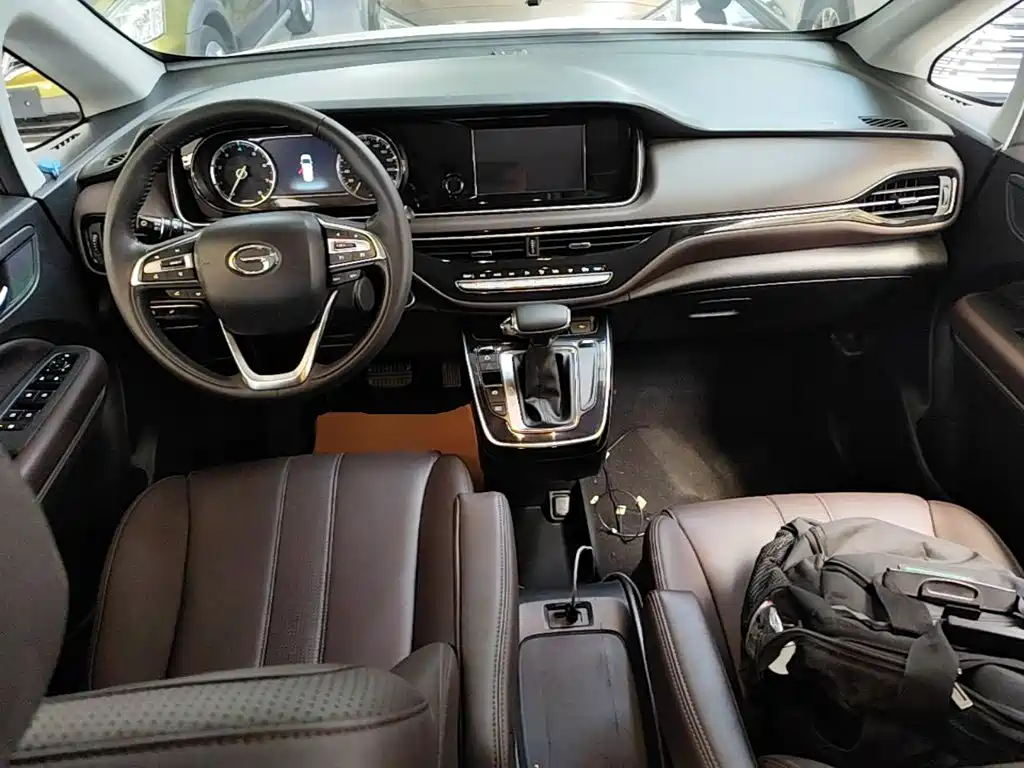 GAC Motor Trumpchi M6 2020 — фото 16