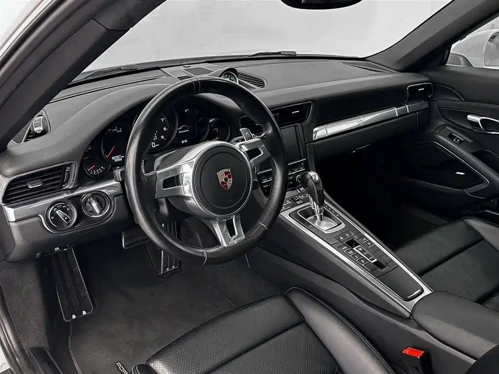 Porsche 911 2016 — фото 9