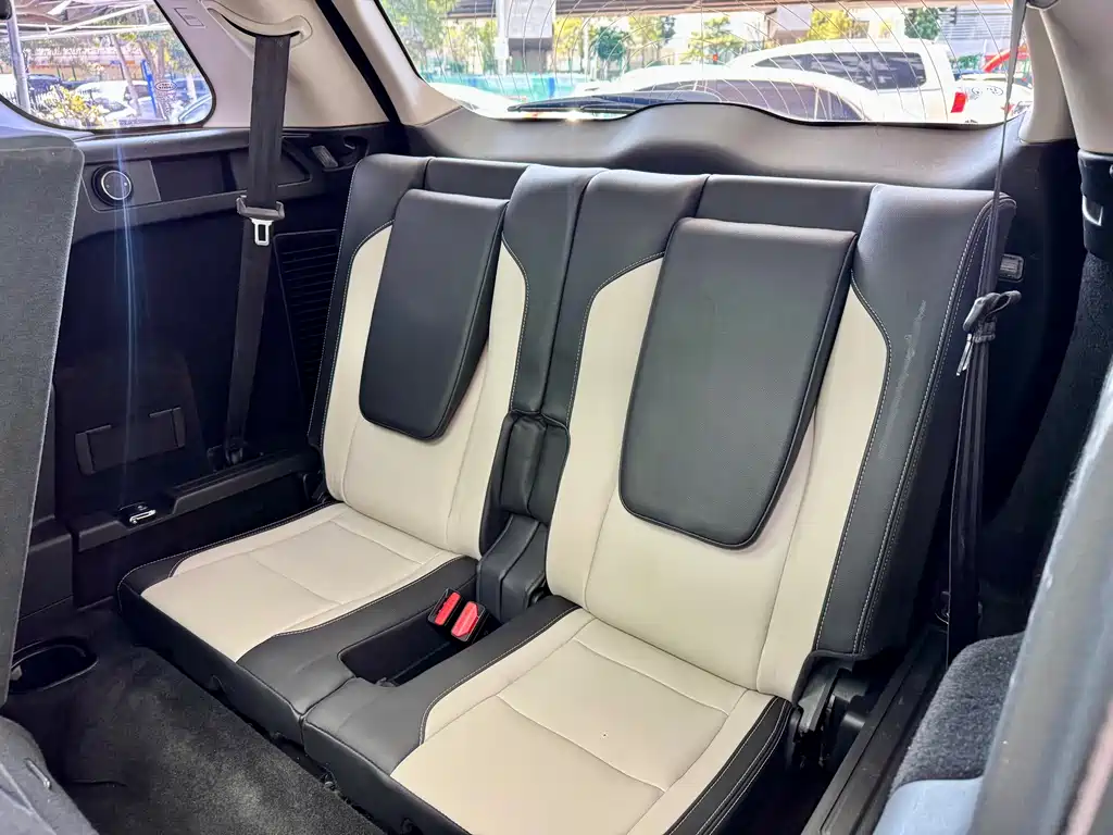 Land Rover Discovery Sport 2020 — фото 9