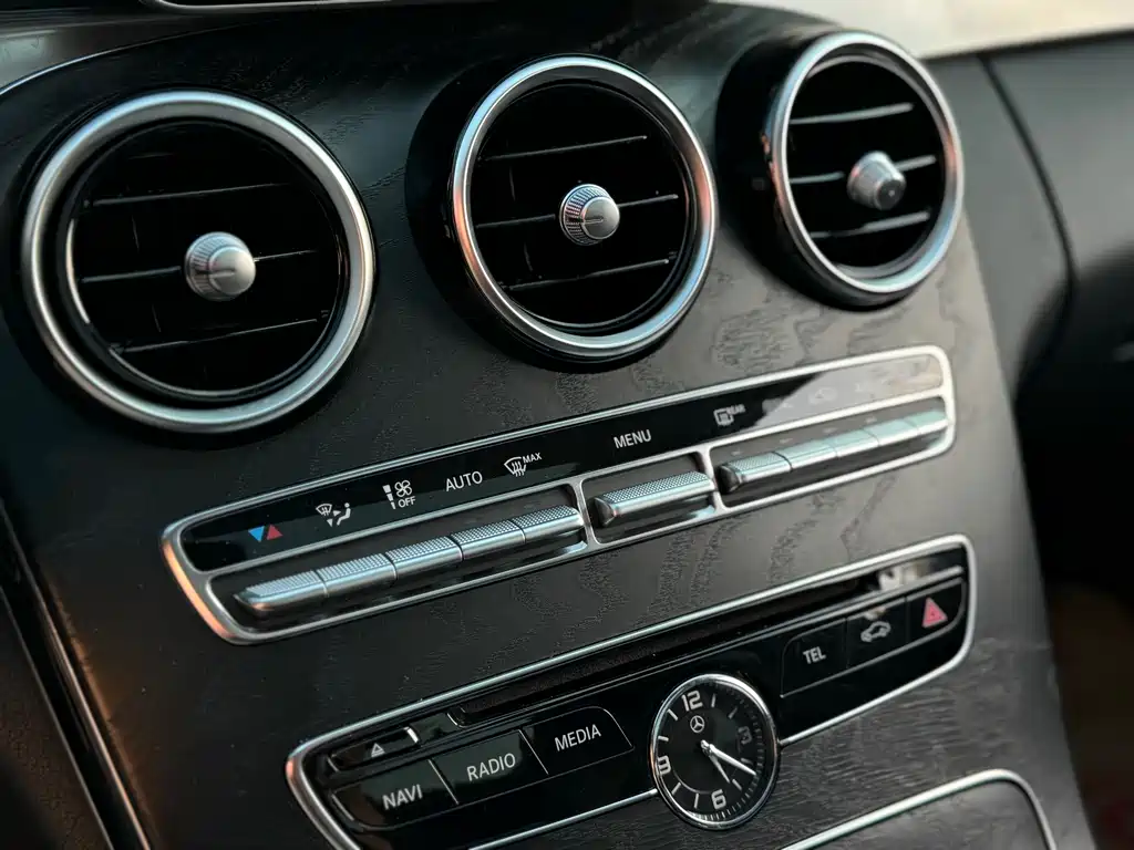 Mercedes-Benz C-Class 2018 — фото 14