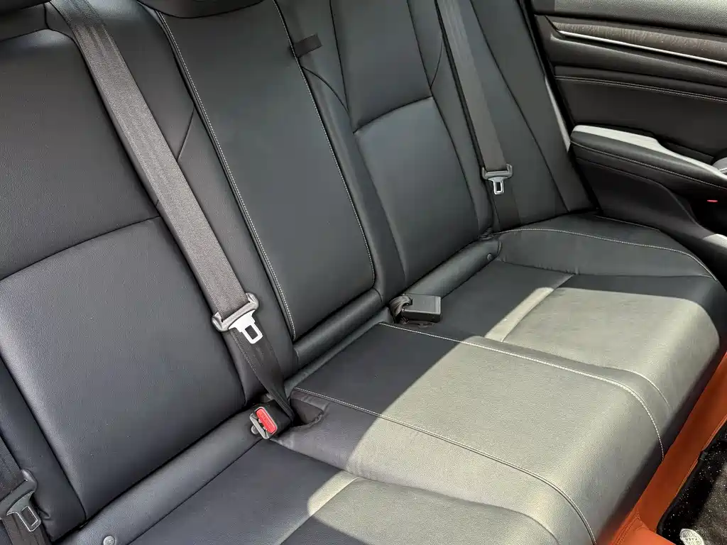 Honda Accord 2022 — фото 11