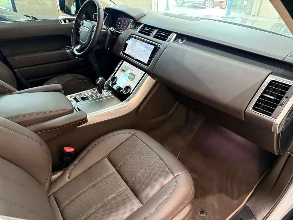 Land Rover Sport PHEV 2021 — фото 11