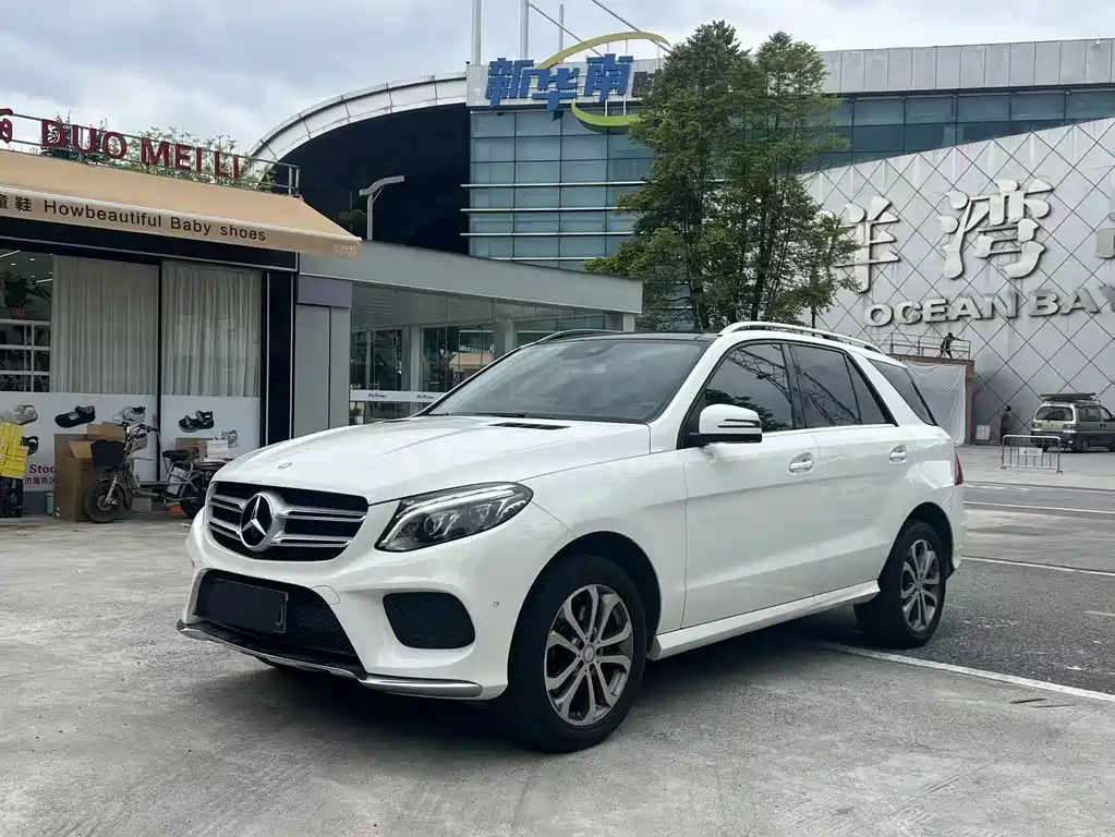 Mercedes-Benz GLE 2016