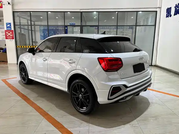 Audi Q2L 2022