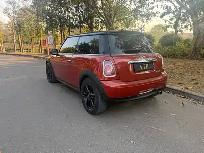 MINI MINI 2011