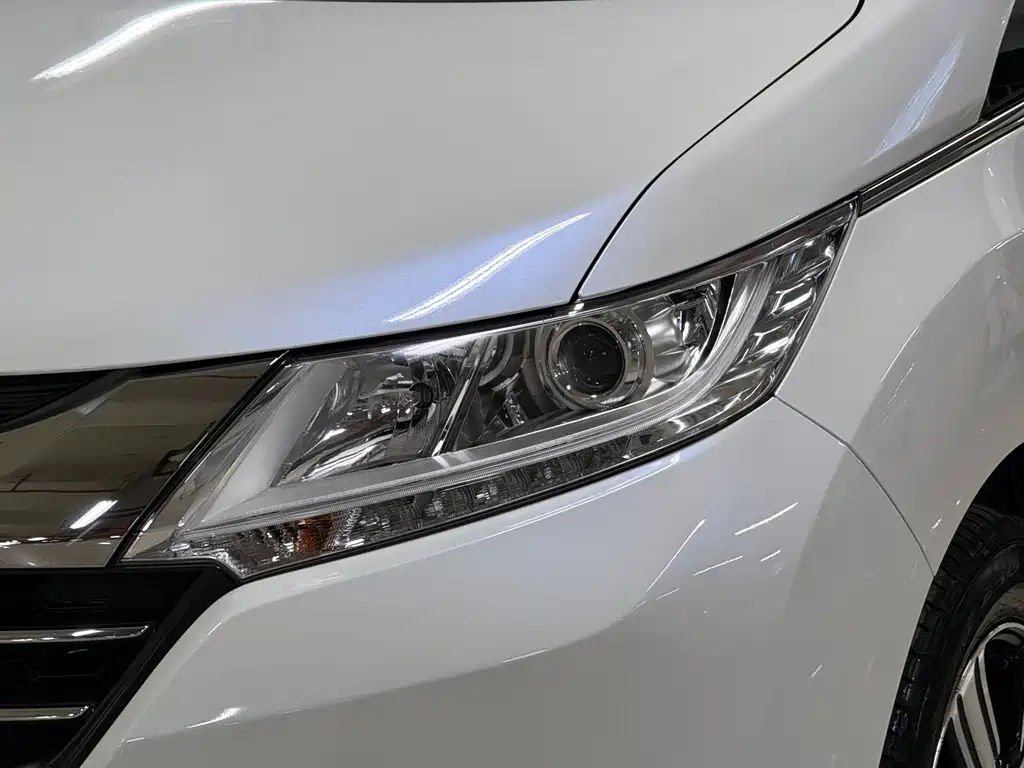 Honda Odyssey 2018 — фото 3