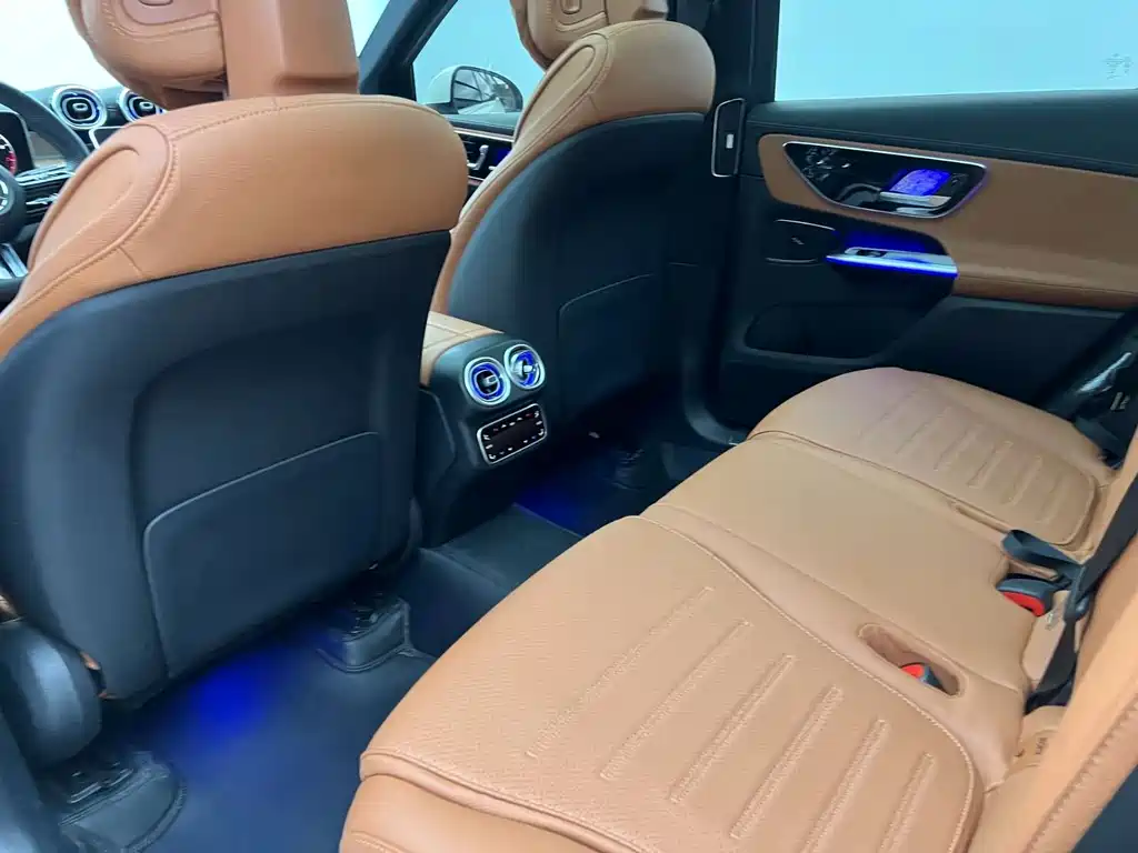 Mercedes-Benz GLC 2023