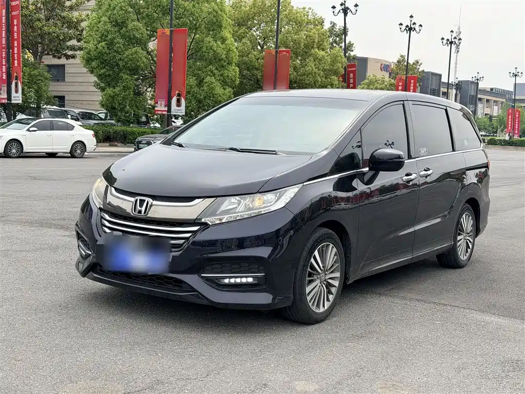 Honda Odyssey 2019 — фото 2