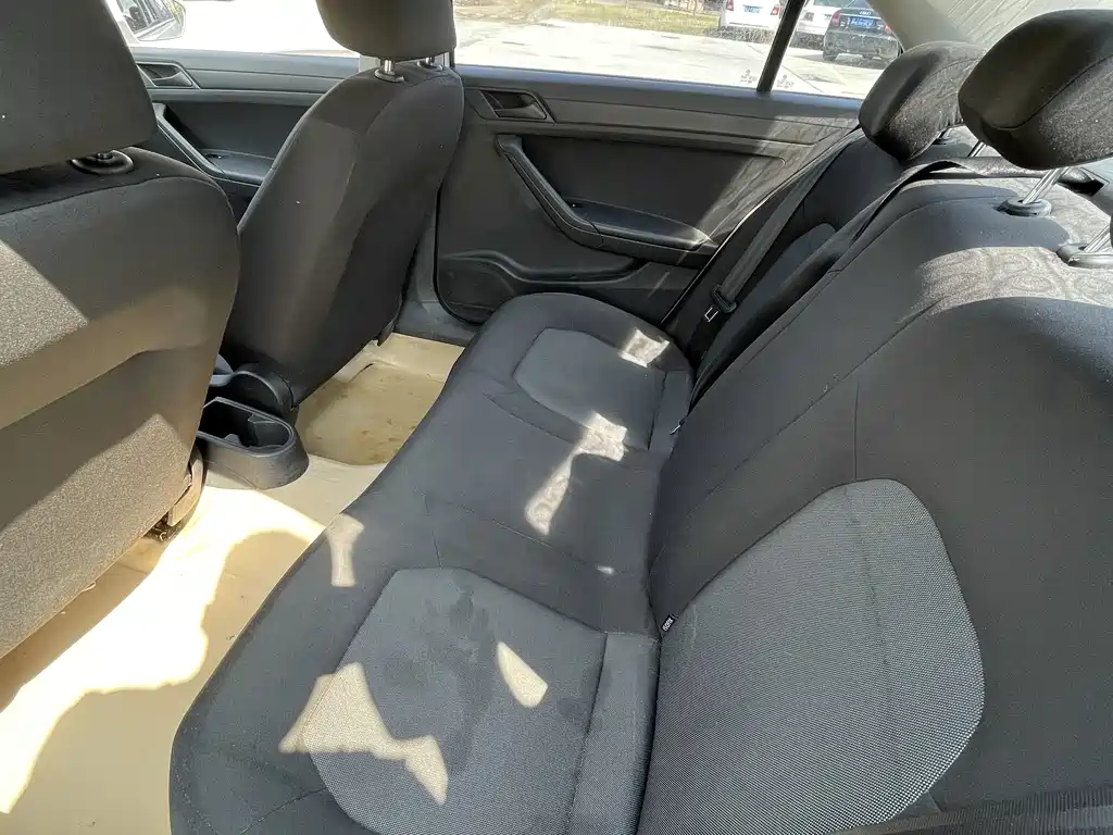 Volkswagen Jetta 2014