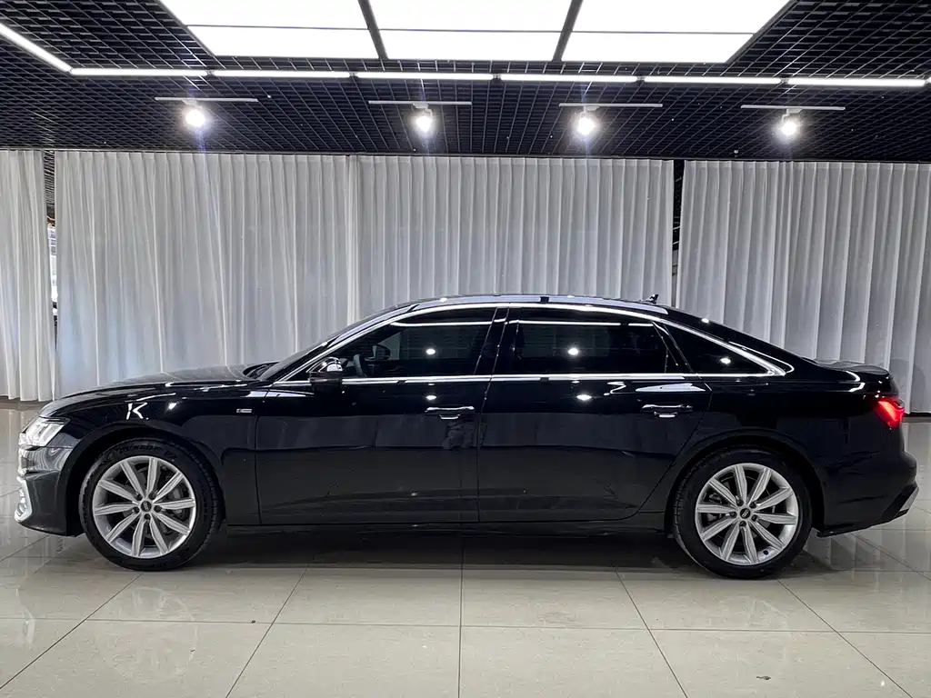 Audi A6L 2023 — фото 3