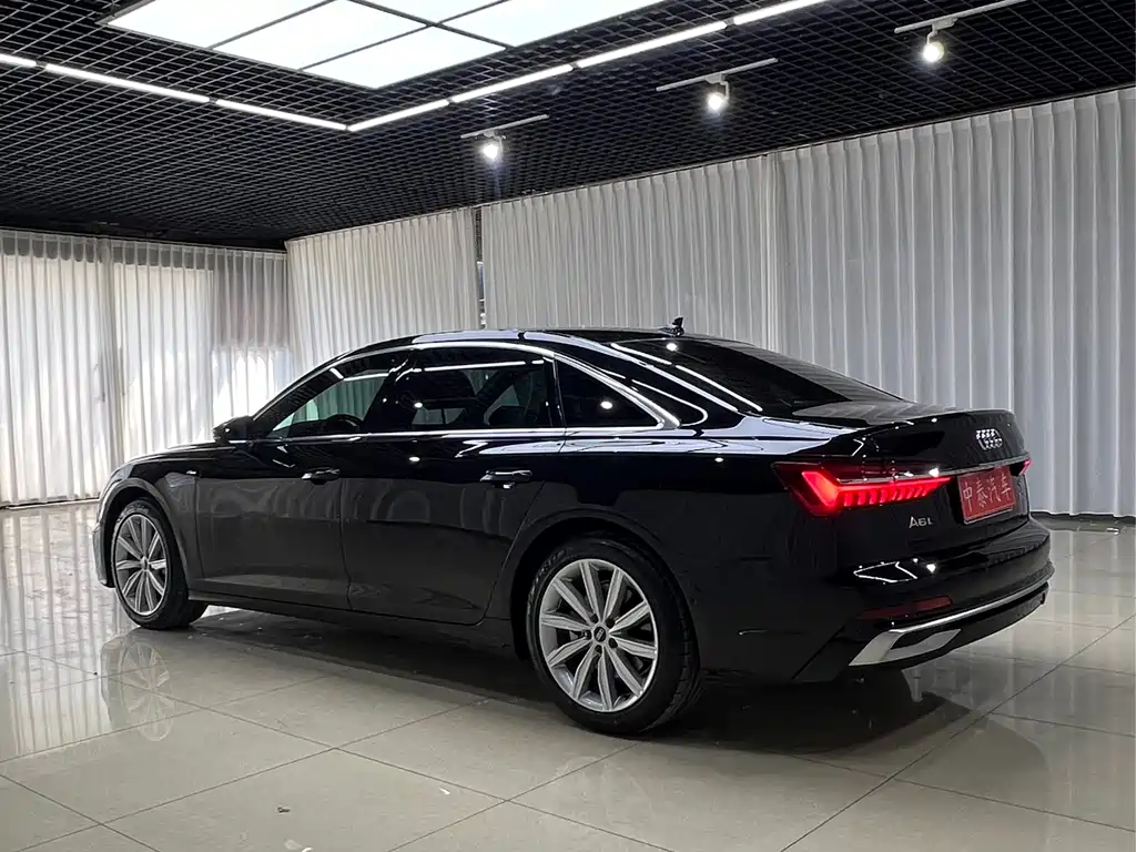 Audi A6L 2023 — фото 4
