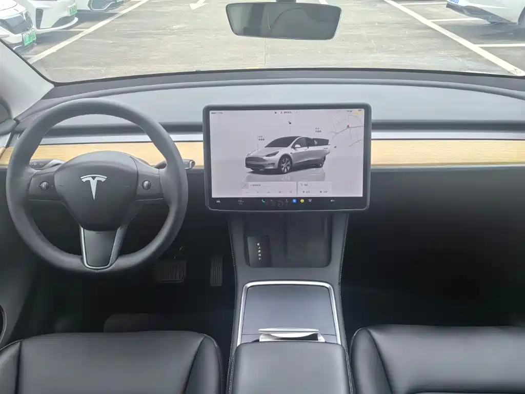 Tesla Model Y 2023 — фото 5