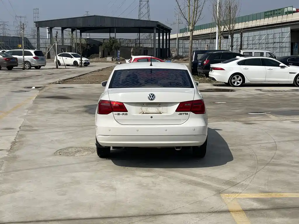 Volkswagen Jetta 2014