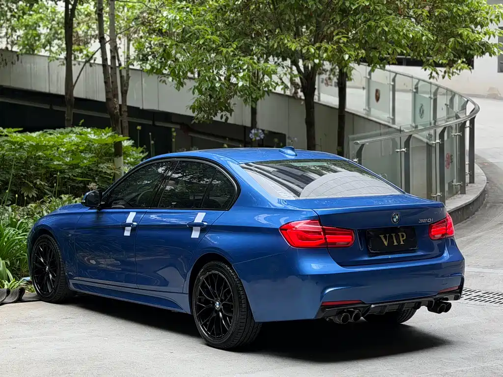 BMW 3 Series 2017 — фото 6