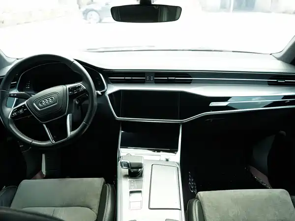 Audi A6L 2024