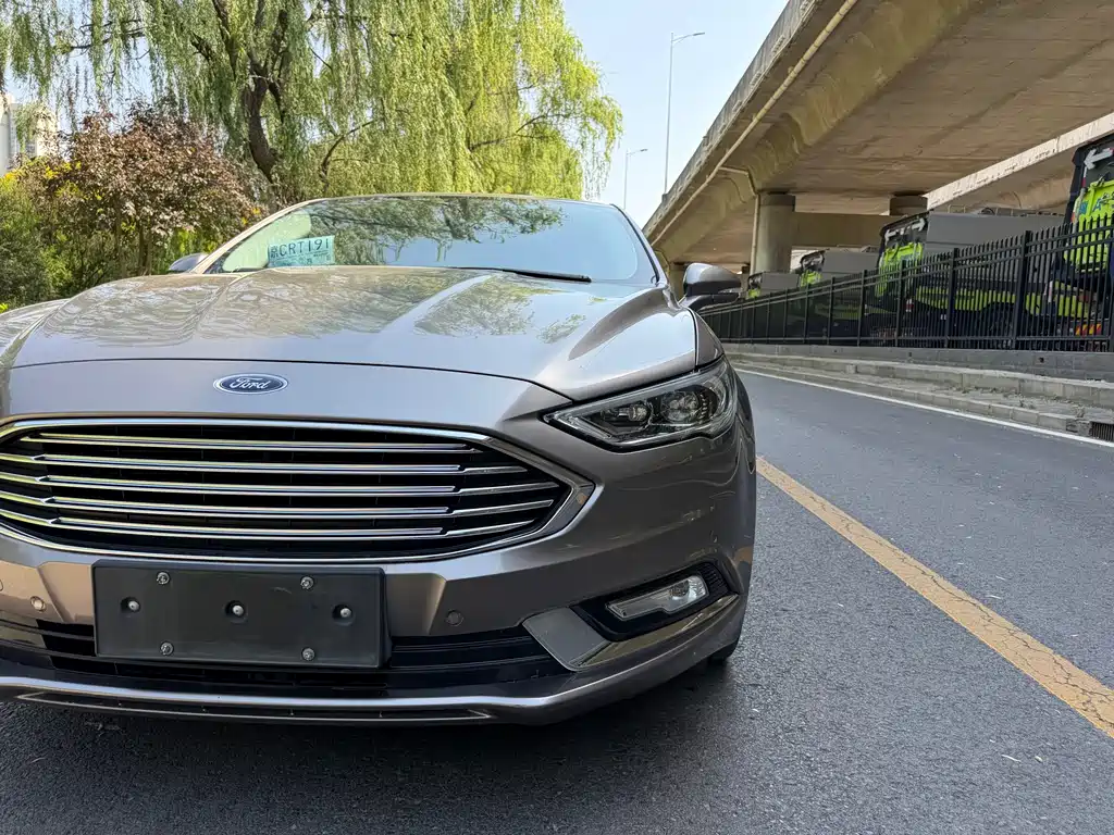 Ford Mondeo 2017 — фото 15