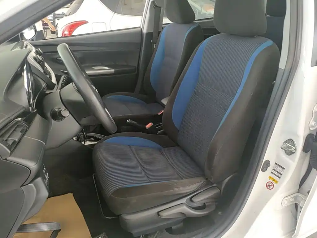 Toyota Yaris L 2016 — фото 15
